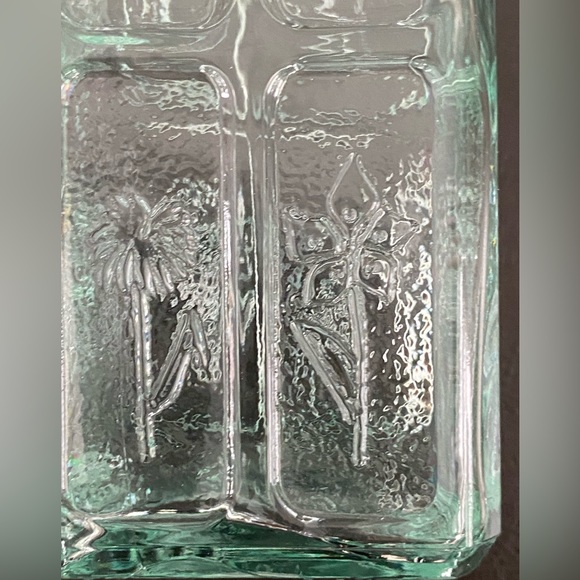 Bormioli Rocco Country Home Fiori Bottle~18-1/2-Ounce~Glass~Embossed Flowers~New - Picture 9 of 12